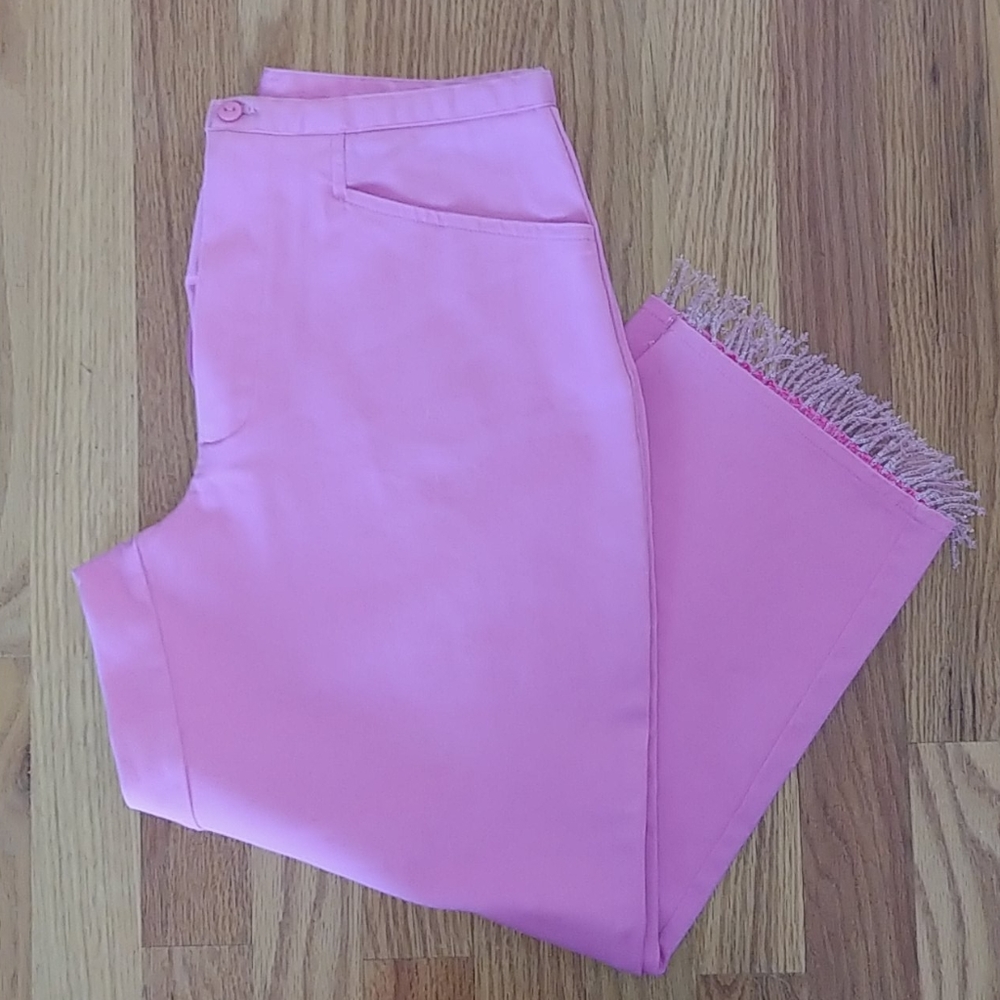 High waisted pink capris